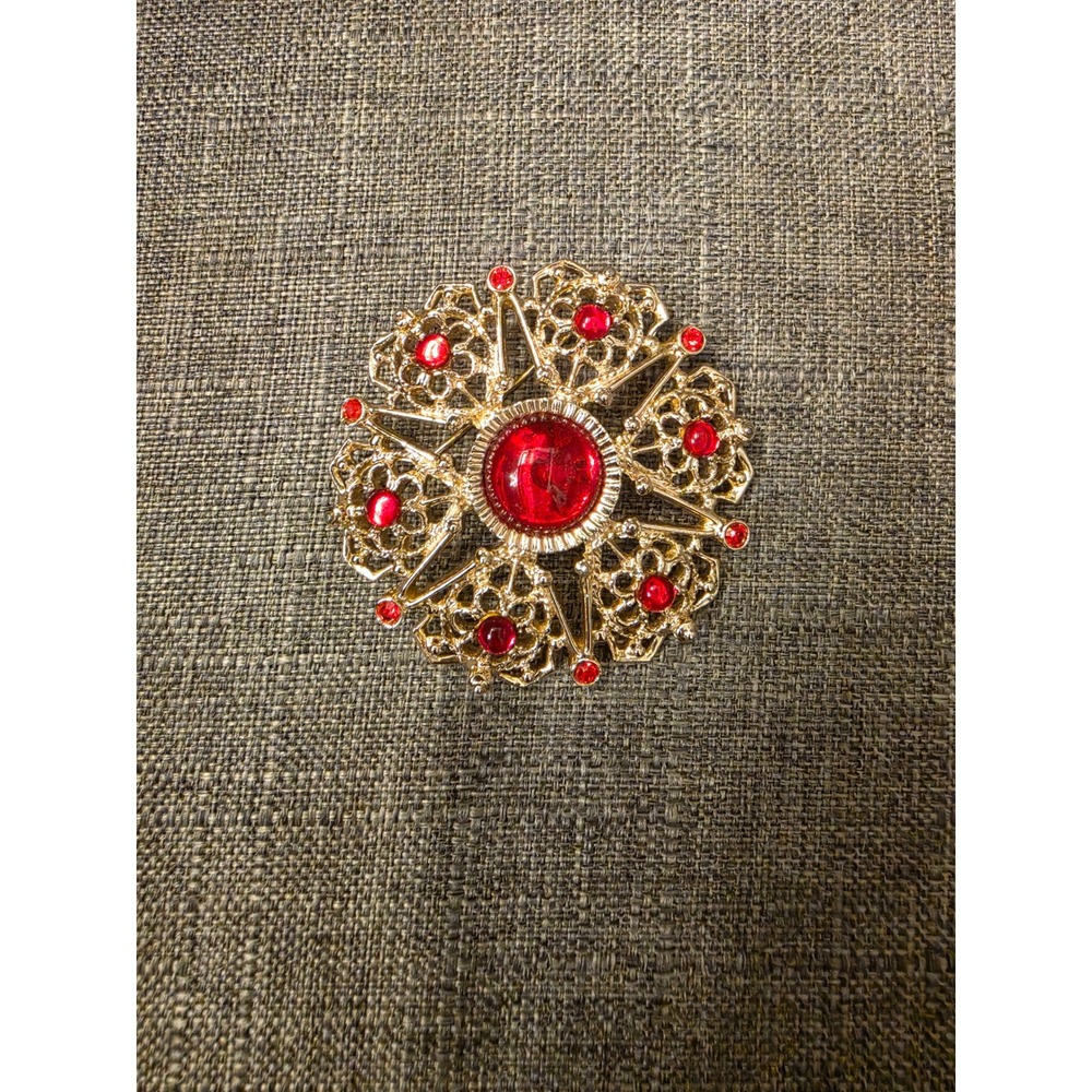 Vintage Sarah Coventry Red Cabochon Gold Tone Filigree Starburst Brooch Pin